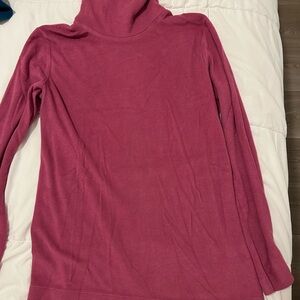 Uniqlo Women's Rose Turtleneck Sweater